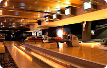 Sophisticated hen party idea: Bloomsbury bowling Kingpin suite